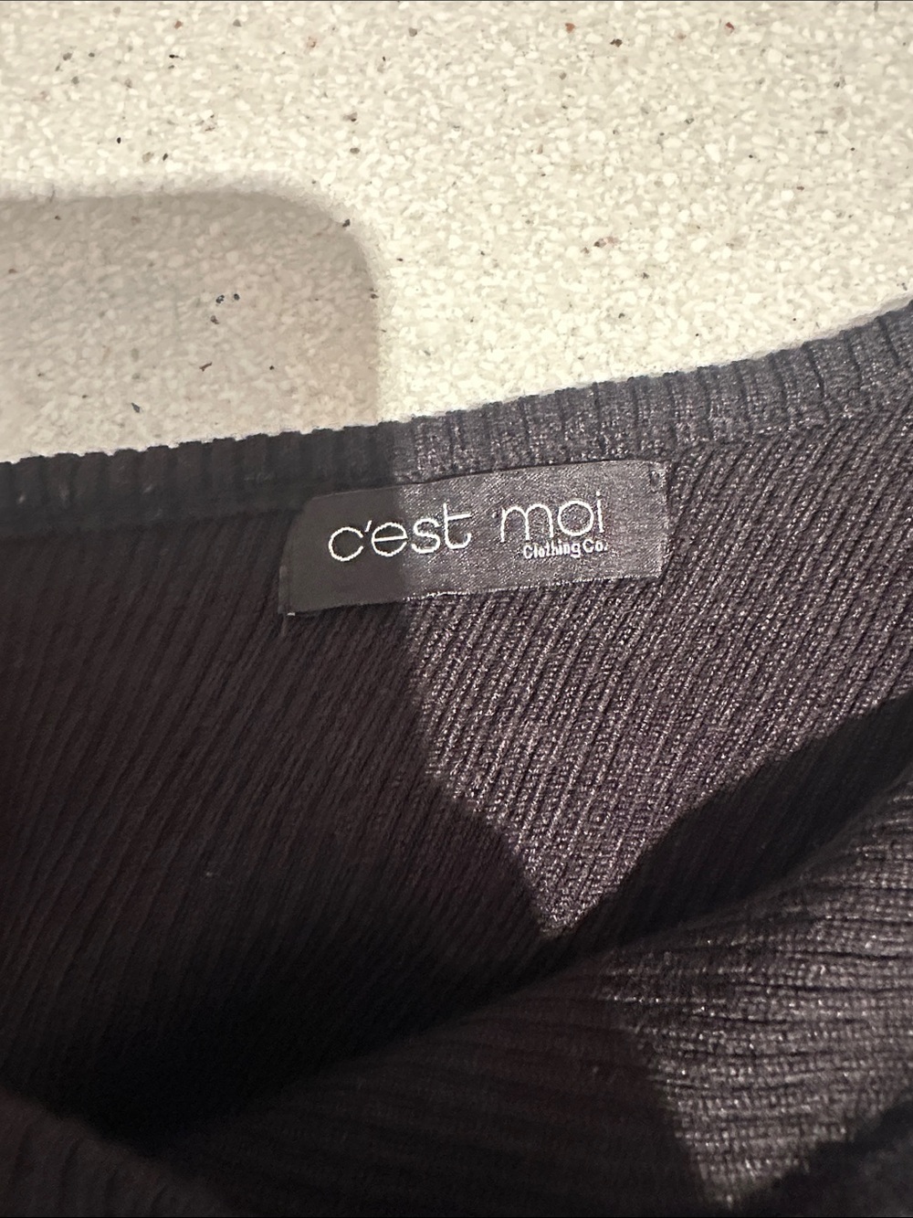 Black One-Shoulder Top - Picture 3 of 3